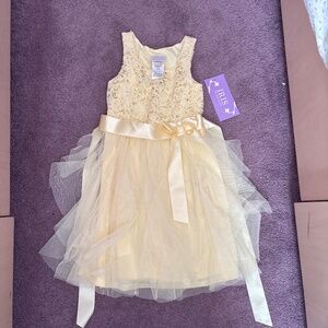 Iris buttercup yellow girls size 7 party dress